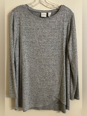 Zenergy by Chico’s Cross-Front Tulip Hem Heather Grey Top